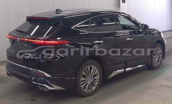 কিনুন ব্যবহৃত Toyota গাড়ী কিনুন ব্যবহৃত Toyota গাড়ী