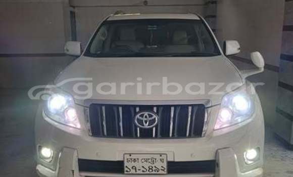 কিনুন ব্যবহৃত Toyota গাড়ী
