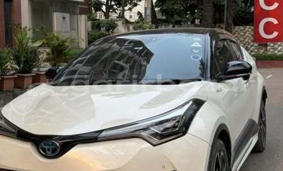 কিনুন ব্যবহৃত Toyota গাড়ী কিনুন ব্যবহৃত Toyota গাড়ী