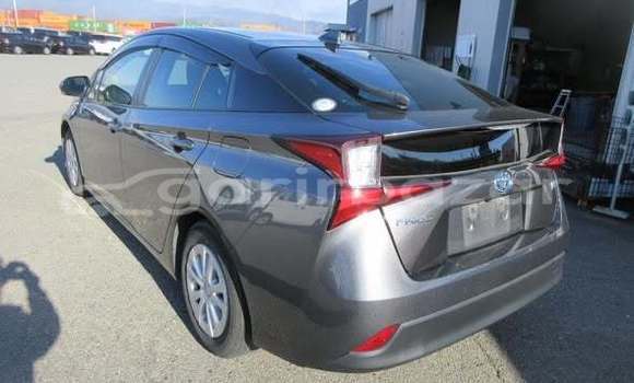 কিনুন ব্যবহৃত Toyota গাড়ী কিনুন ব্যবহৃত Toyota গাড়ী
