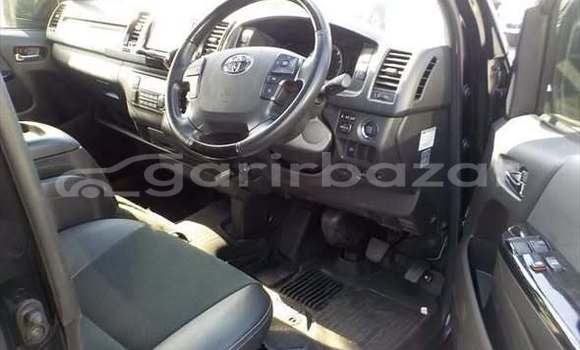 কিনুন ব্যবহৃত Toyota গাড়ী কিনুন ব্যবহৃত Toyota গাড়ী
