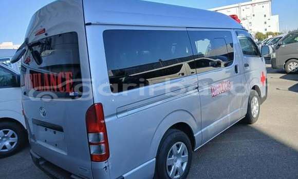 কিনুন ব্যবহৃত Toyota গাড়ী কিনুন ব্যবহৃত Toyota গাড়ী