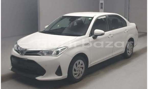 কিনুন ব্যবহৃত Toyota গাড়ী কিনুন ব্যবহৃত Toyota গাড়ী