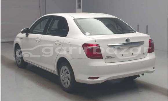 কিনুন ব্যবহৃত Toyota গাড়ী কিনুন ব্যবহৃত Toyota গাড়ী