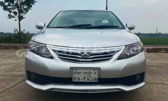কিনুন ব্যবহৃত Toyota গাড়ী