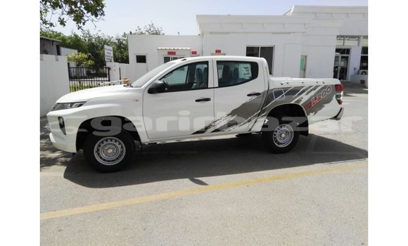 Buy Import 2019 Mitsubishi L200 in Import - Dubai, Bandarban Buy Import 2019 Mitsubishi L200 in Import - Dubai, Bandarban