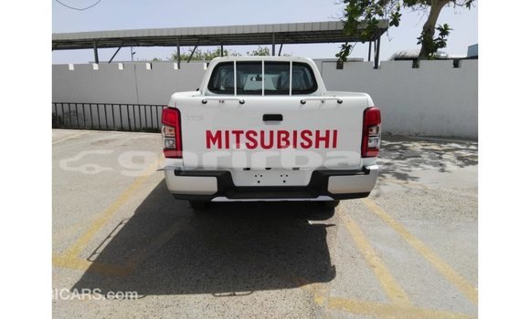 Buy Import 2019 Mitsubishi L200 in Import - Dubai, Bandarban Buy Import 2019 Mitsubishi L200 in Import - Dubai, Bandarban