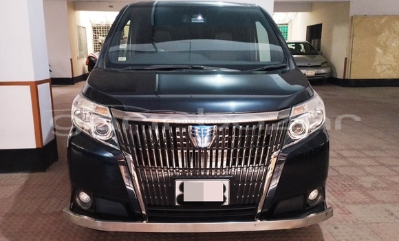 Buy Used 2016 Toyota Esquire in Dhaka, Dhaka Buy Used 2016 Toyota Esquire in Dhaka, Dhaka