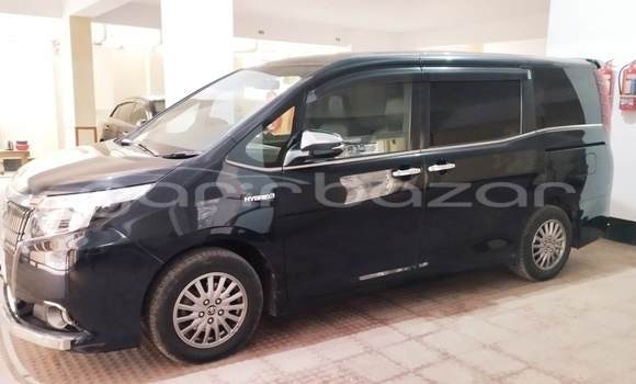 Buy Used 2016 Toyota Esquire in Dhaka, Dhaka Buy Used 2016 Toyota Esquire in Dhaka, Dhaka