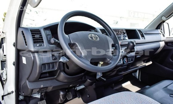 Buy Import 2018 Toyota Hiace in Import - Dubai, Bandarban Buy Import 2018 Toyota Hiace in Import - Dubai, Bandarban