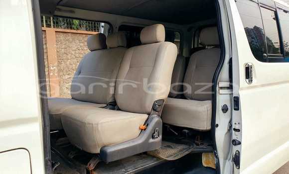 Buy Used 2011 Toyota Hiace gl in Dhaka, Dhaka Buy Used 2011 Toyota Hiace gl in Dhaka, Dhaka