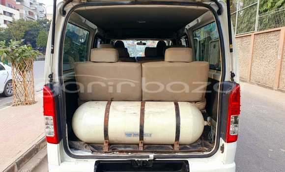 Buy Used 2011 Toyota Hiace gl in Dhaka, Dhaka Buy Used 2011 Toyota Hiace gl in Dhaka, Dhaka