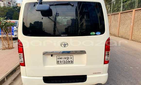 Buy Used 2011 Toyota Hiace gl in Dhaka, Dhaka Buy Used 2011 Toyota Hiace gl in Dhaka, Dhaka