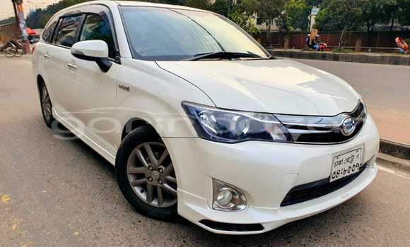 Buy Used 2013 Toyota Axio fielder wxb in Dhaka, Dhaka Buy Used 2013 Toyota Axio fielder wxb in Dhaka, Dhaka