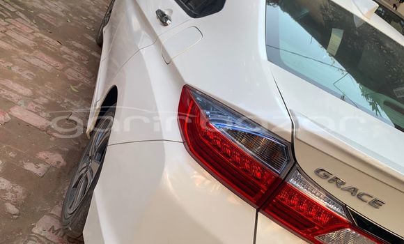 Buy Used 2017 Honda Grace in Dhaka, Dhaka Buy Used 2017 Honda Grace in Dhaka, Dhaka