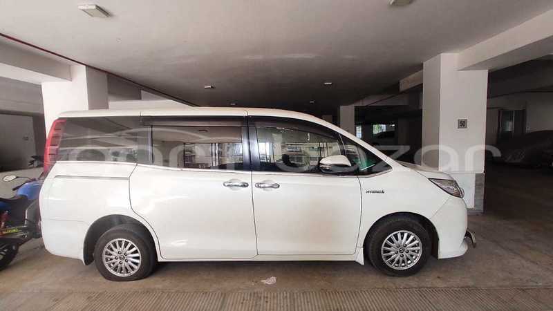 Big with watermark toyota noah dhaka dhaka 11013
