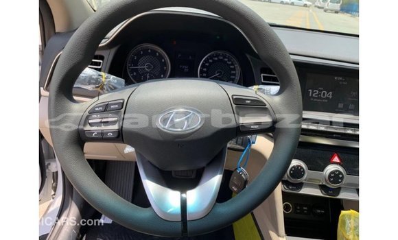 Buy Import 2019 Hyundai Elantra in Import - Dubai, Bandarban Buy Import 2019 Hyundai Elantra in Import - Dubai, Bandarban