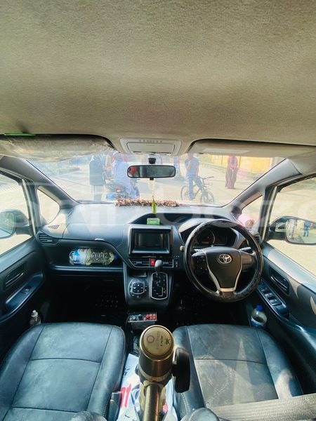 Big with watermark toyota noah madaripur madaripur 11075