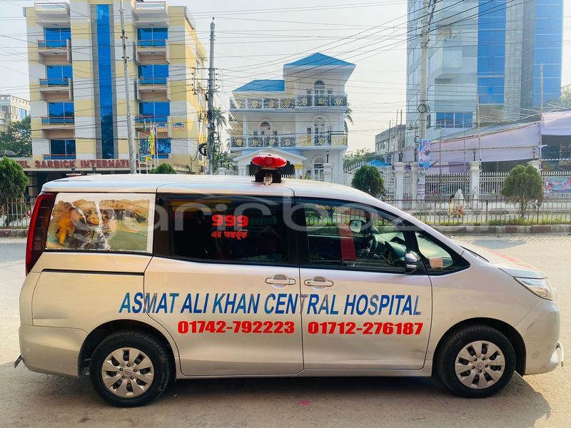 Big with watermark toyota noah madaripur madaripur 11075