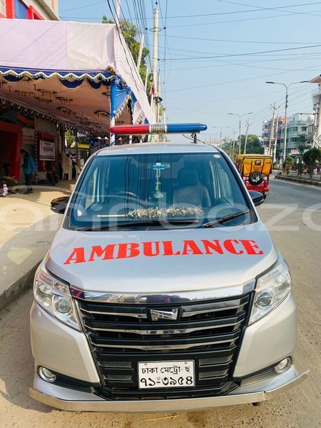 Big with watermark toyota noah madaripur madaripur 11075