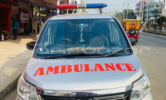 কেনা ব্যবহৃত Toyota Noah Silver গাড়ী মধ্যে মাদারীপুর মধ্যে Madaripur কেনা ব্যবহৃত Toyota Noah Silver গাড়ী মধ্যে মাদারীপুর মধ্যে Madaripur