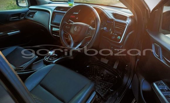 কেনা ব্যবহৃত Honda Grace Mica blue গাড়ী মধ্যে ঢাকা মধ্যে Dhaka কেনা ব্যবহৃত Honda Grace Mica blue গাড়ী মধ্যে ঢাকা মধ্যে Dhaka