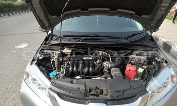 কেনা ব্যবহৃত Honda Grace Grey গাড়ী মধ্যে ঢাকা মধ্যে Dhaka কেনা ব্যবহৃত Honda Grace Grey গাড়ী মধ্যে ঢাকা মধ্যে Dhaka