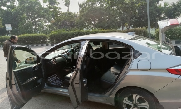 কেনা ব্যবহৃত Honda Grace Grey গাড়ী মধ্যে ঢাকা মধ্যে Dhaka কেনা ব্যবহৃত Honda Grace Grey গাড়ী মধ্যে ঢাকা মধ্যে Dhaka