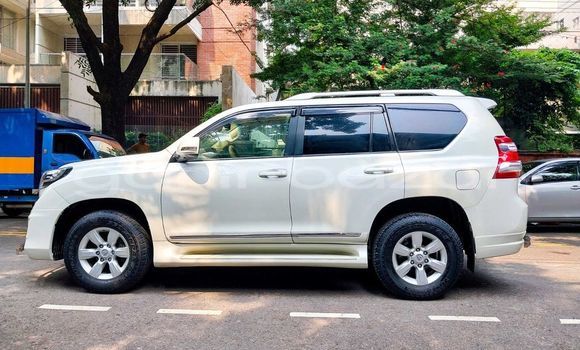 Buy Used 2014 Toyota Land Cruiser in Dhaka, Dhaka Buy Used 2014 Toyota Land Cruiser in Dhaka, Dhaka
