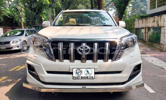 Buy Used 2014 Toyota Land Cruiser in Dhaka, Dhaka Buy Used 2014 Toyota Land Cruiser in Dhaka, Dhaka