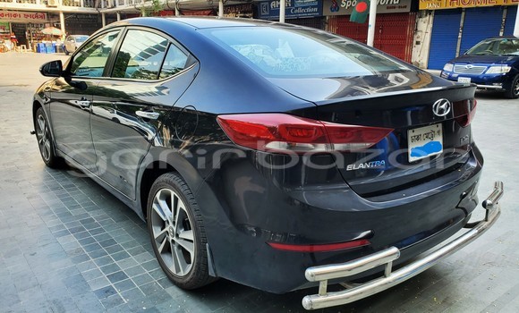 কেনা ব্যবহৃত Hyundai Elantra Black গাড়ী মধ্যে ঢাকা মধ্যে Dhaka