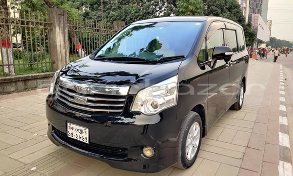 Buy Used 2012 Toyota X Noah in Dhaka, Dhaka Buy Used 2012 Toyota X Noah in Dhaka, Dhaka