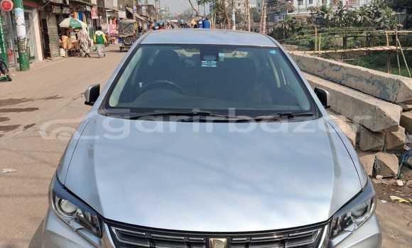 কিনুন ব্যবহৃত Toyota গাড়ী কিনুন ব্যবহৃত Toyota গাড়ী