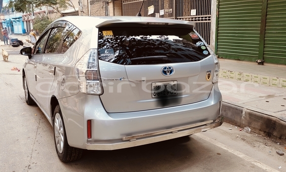 কেনা ব্যবহৃত Toyota Prius alpha Silver গাড়ী মধ্যে ঢাকা মধ্যে Dhaka কেনা ব্যবহৃত Toyota Prius alpha Silver গাড়ী মধ্যে ঢাকা মধ্যে Dhaka