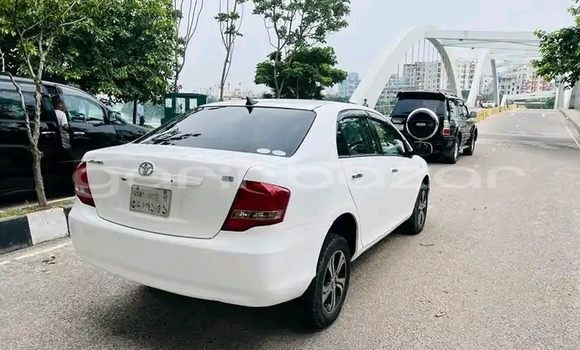 কেনা ব্যবহৃত Toyota Axio White গাড়ী মধ্যে ঢাকা মধ্যে Dhaka কেনা ব্যবহৃত Toyota Axio White গাড়ী মধ্যে ঢাকা মধ্যে Dhaka