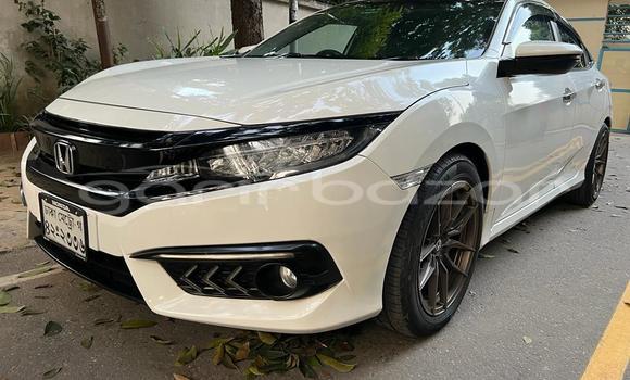 Buy Used 2018 Honda Civic in Dhaka, Dhaka Buy Used 2018 Honda Civic in Dhaka, Dhaka