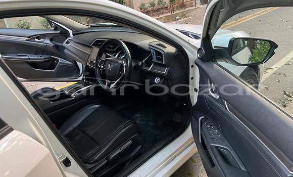 Buy Used 2018 Honda Civic in Dhaka, Dhaka Buy Used 2018 Honda Civic in Dhaka, Dhaka