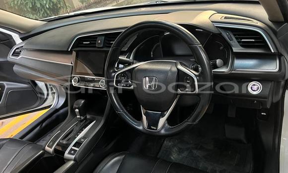 Buy Used 2018 Honda Civic in Dhaka, Dhaka Buy Used 2018 Honda Civic in Dhaka, Dhaka