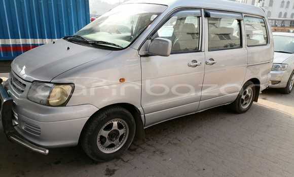 কেনা ব্যবহৃত Toyota Noha Silver গাড়ী মধ্যে ঢাকা মধ্যে Dhaka কেনা ব্যবহৃত Toyota Noha Silver গাড়ী মধ্যে ঢাকা মধ্যে Dhaka