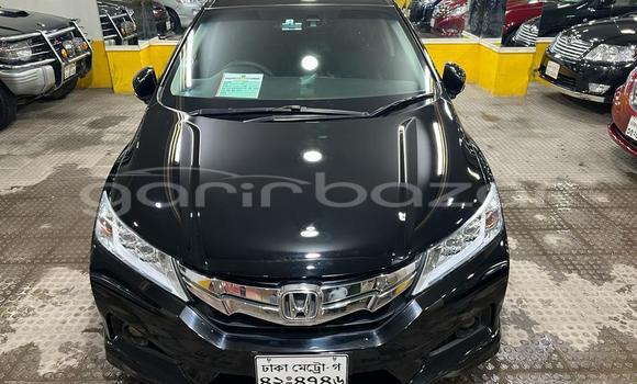 Buy Used 2014 Honda Grace in Dhaka, Dhaka Buy Used 2014 Honda Grace in Dhaka, Dhaka