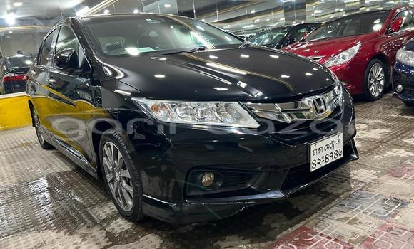 Buy Used 2014 Honda Grace in Dhaka, Dhaka Buy Used 2014 Honda Grace in Dhaka, Dhaka