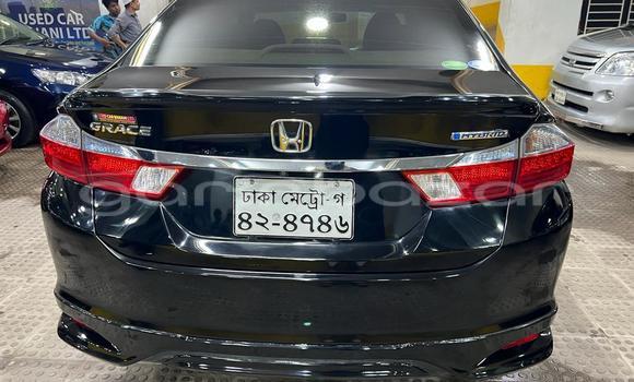 Buy Used 2014 Honda Grace in Dhaka, Dhaka Buy Used 2014 Honda Grace in Dhaka, Dhaka