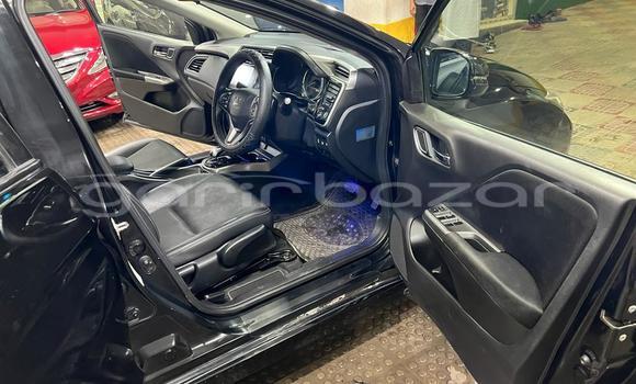 Buy Used 2014 Honda Grace in Dhaka, Dhaka Buy Used 2014 Honda Grace in Dhaka, Dhaka