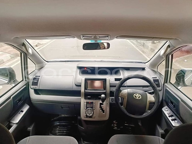 Big with watermark toyota voxy rangpur badarganj 11307