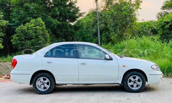 Buy Used 2009 Nissan Sunny in Dhaka, Dhaka Buy Used 2009 Nissan Sunny in Dhaka, Dhaka