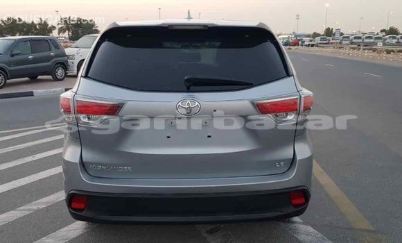Buy Import 2015 Toyota Highlander in Import - Dubai, Bandarban Buy Import 2015 Toyota Highlander in Import - Dubai, Bandarban
