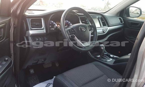Buy Import 2018 Toyota Highlander in Import - Dubai, Bandarban Buy Import 2018 Toyota Highlander in Import - Dubai, Bandarban