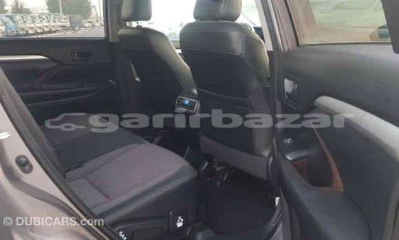Buy Import 2018 Toyota Highlander in Import - Dubai, Bandarban Buy Import 2018 Toyota Highlander in Import - Dubai, Bandarban