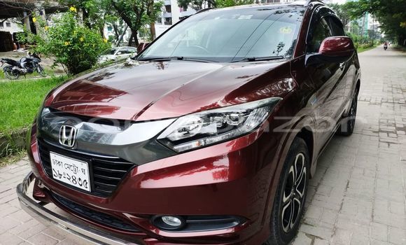 Buy Used 2014 Honda Vezel in Dhaka, Dhaka Buy Used 2014 Honda Vezel in Dhaka, Dhaka