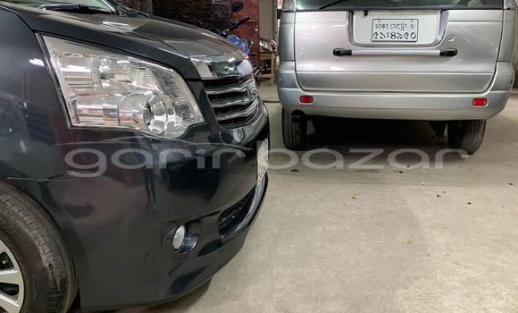 Buy Used 2013 Toyota Noah super star in Dhaka, Dhaka Buy Used 2013 Toyota Noah super star in Dhaka, Dhaka